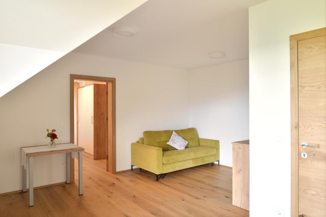 Farm Stay Jarc Vineyard Svecina Екстериор снимка