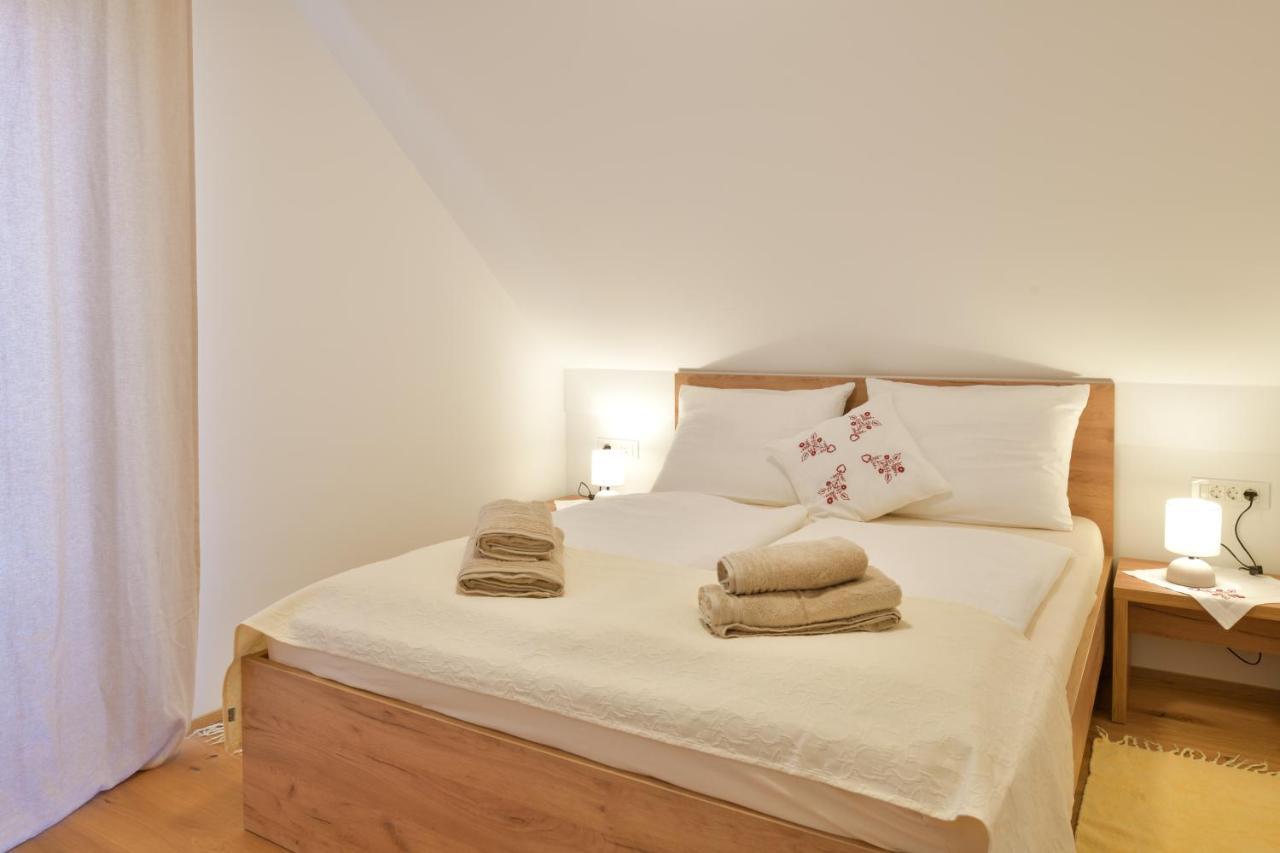 Farm Stay Jarc Vineyard Svecina Екстериор снимка