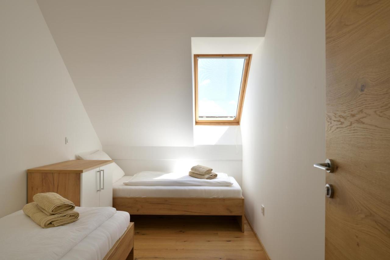 Farm Stay Jarc Vineyard Svecina Екстериор снимка