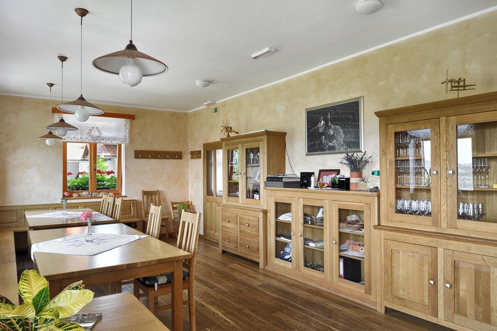 Farm Stay Jarc Vineyard Svecina Екстериор снимка